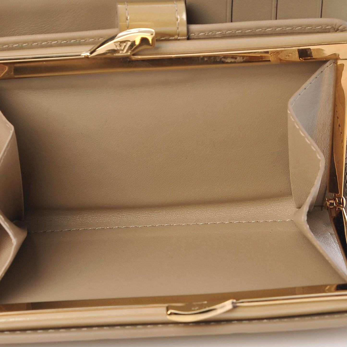 Vernis French Purse Wallet Beige