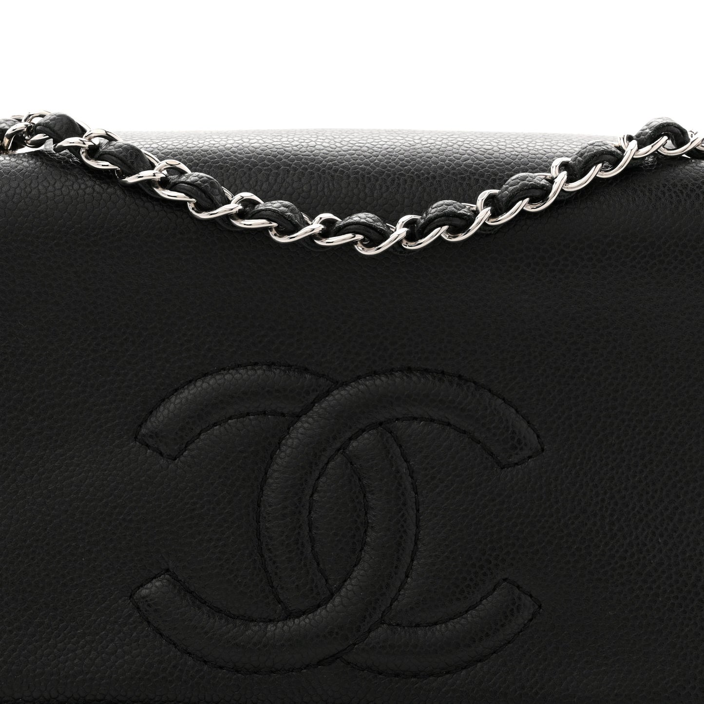 Caviar Medium Timeless CC Flap Black