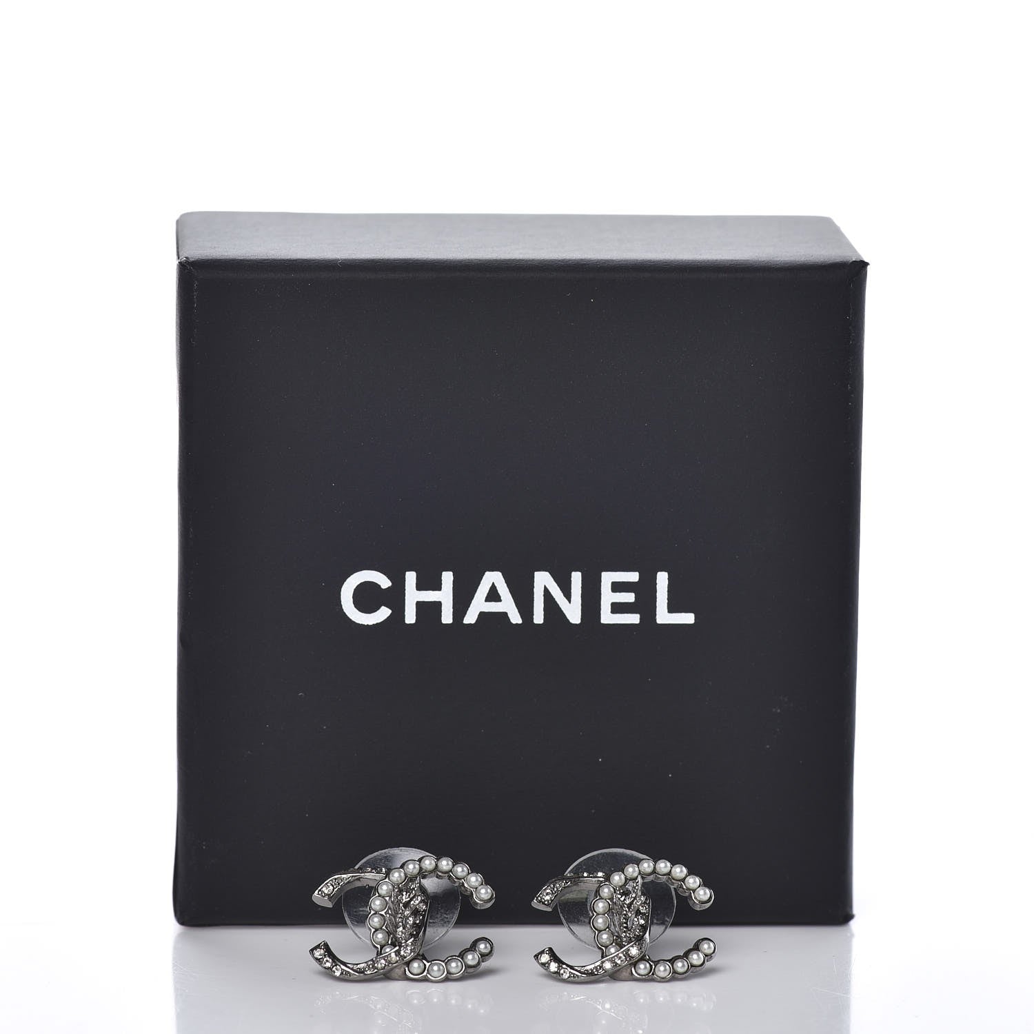 Chanel Ruthenium Crystal Pearl CC Earrings 4 of 4