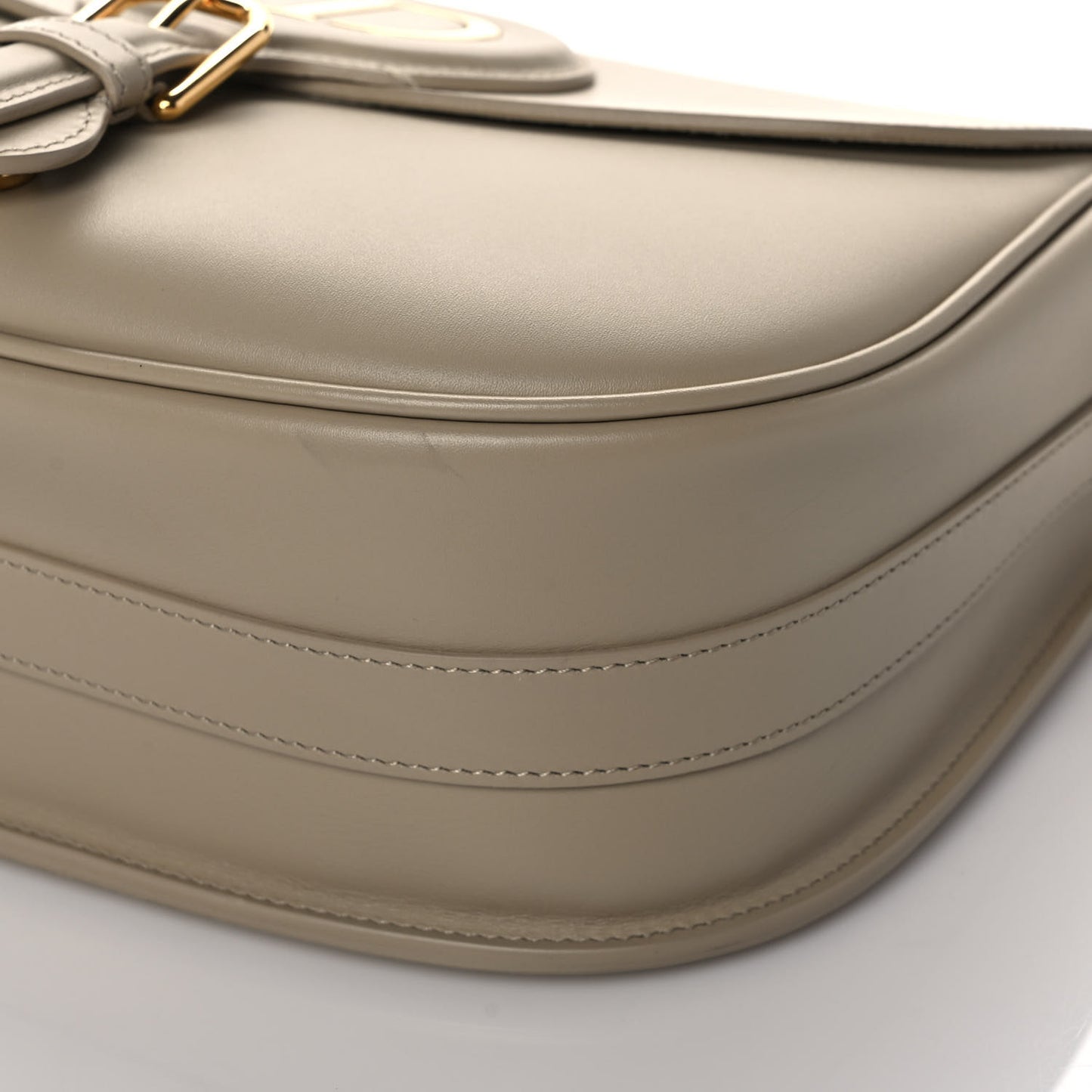 Box Calfskin Large Bobby Flap Beige