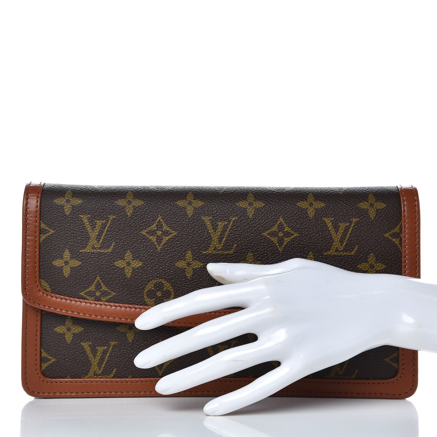 Louis Vuitton Monogram Pochette Dame 26 2 of 9