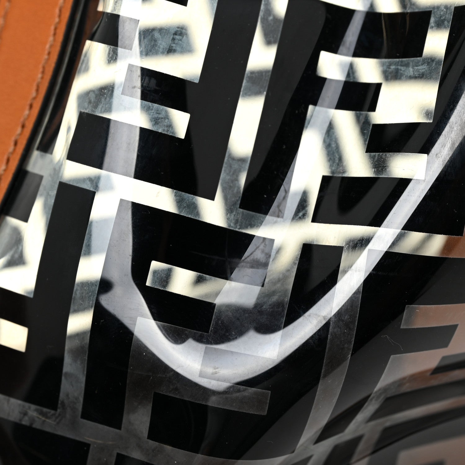 Fendi TPU FF Vitello Aura F is Fendi Grande Mon Tresor Bucket Bag Black Cuoio 22 of 23