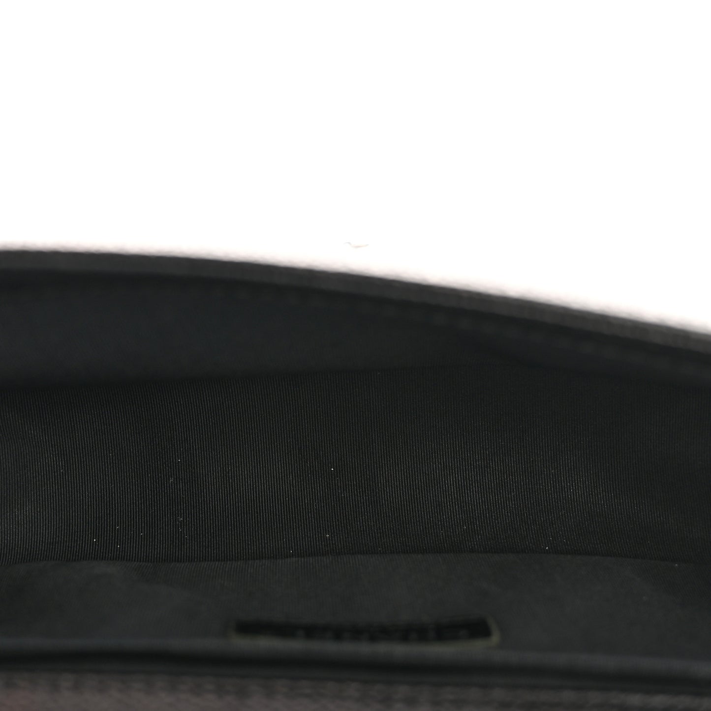 Caviar Quilted Medium Boy Flap Black