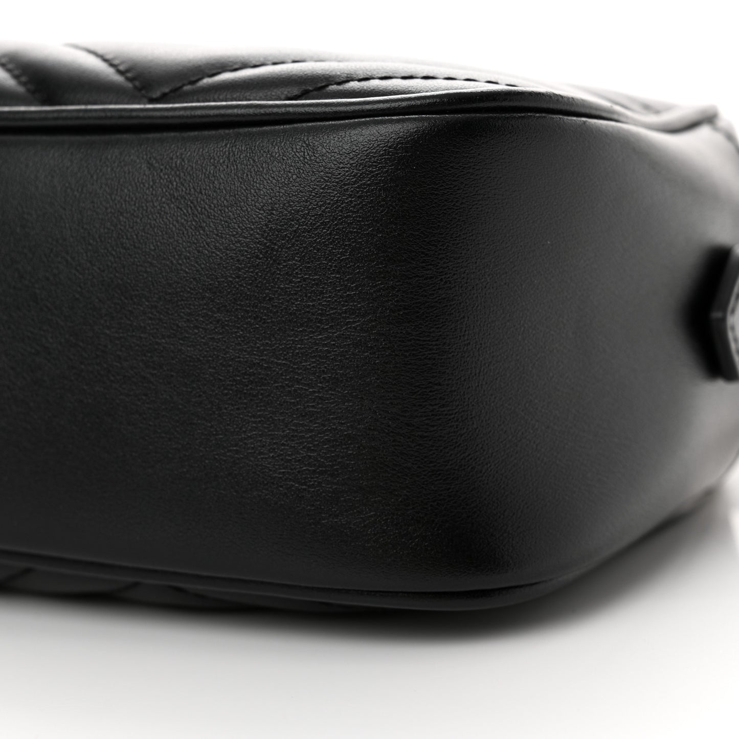 Calfskin Matelasse Small GG Marmont Chain Shoulder Bag Black
