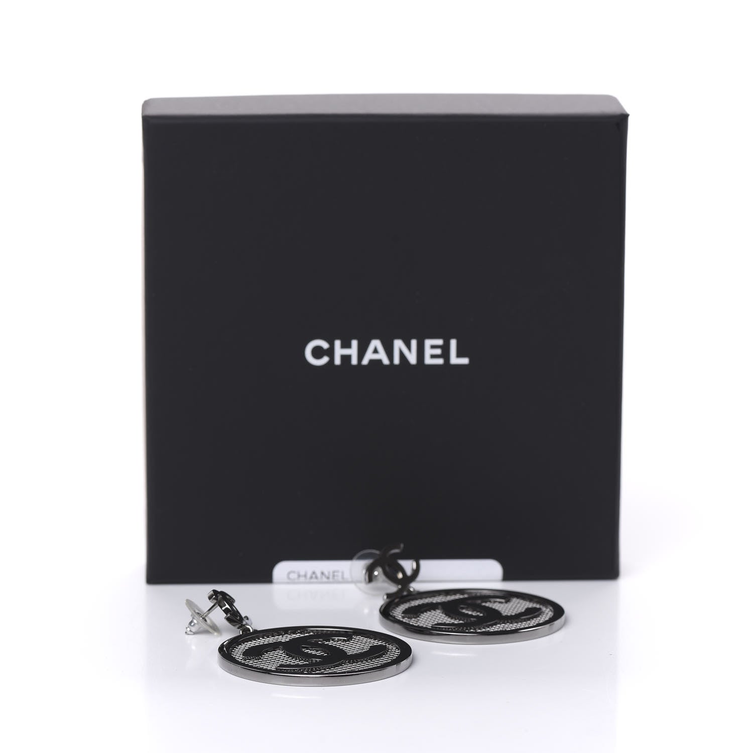 Chanel Mesh CC Earrings Ruthenium 5 of 5