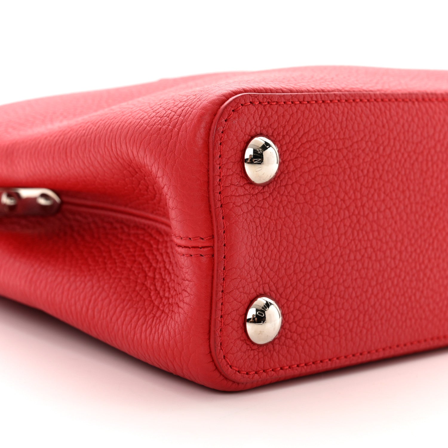 Louis Vuitton Taurillon Capucines BB Rubis 10 of 11