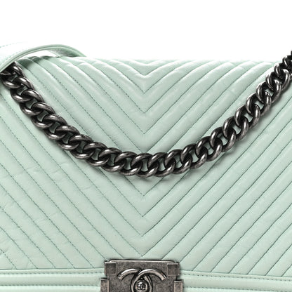 Chanel Wrinkled Lambskin Chevron Quilted New Medium Boy Flap Light Green 8 of 10