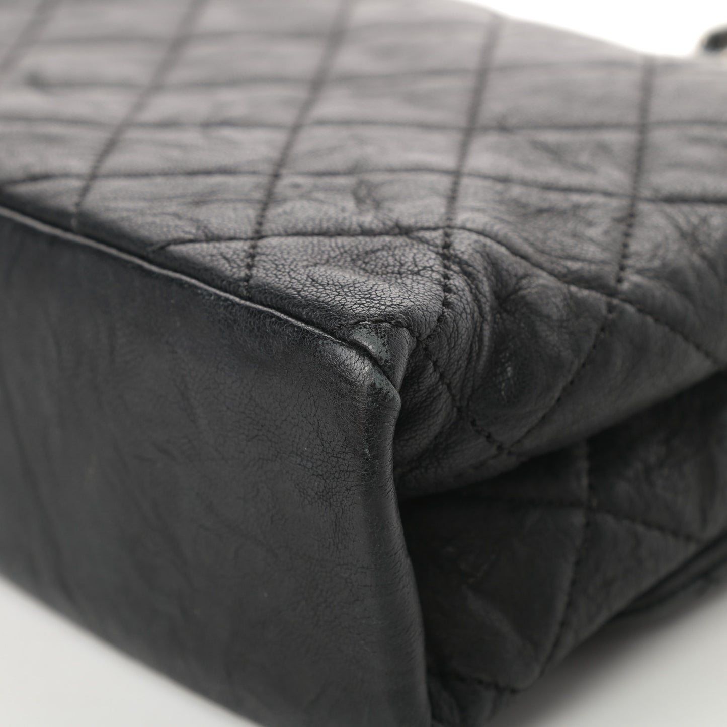 Crumpled Lambskin Quilted Medium Single Flap Black