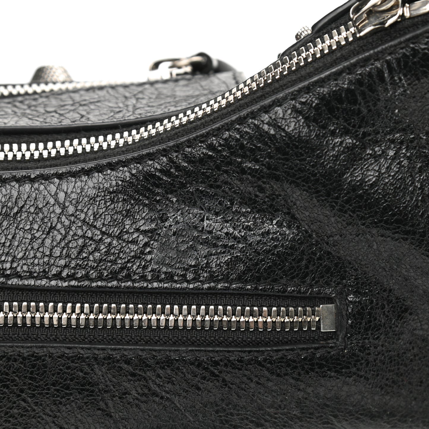 Agneau Arena Small Le Cagole Shoulder Bag Black