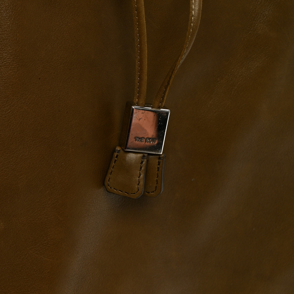Saddle Calfskin Backpack 11 Muschio