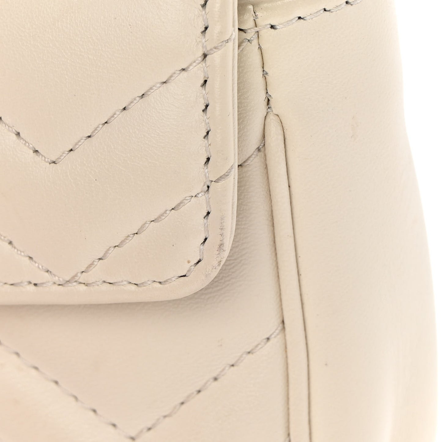 Calfskin Matelasse Super Mini GG Marmont Shoulder Bag White