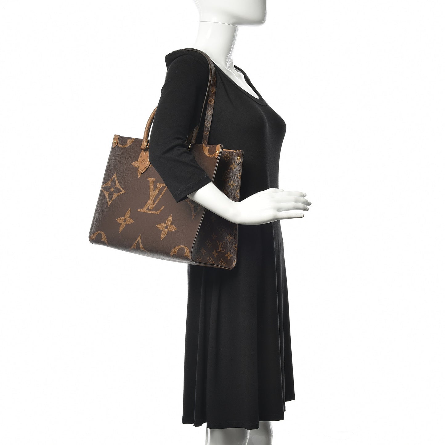 Reverse Monogram Giant Onthego MM