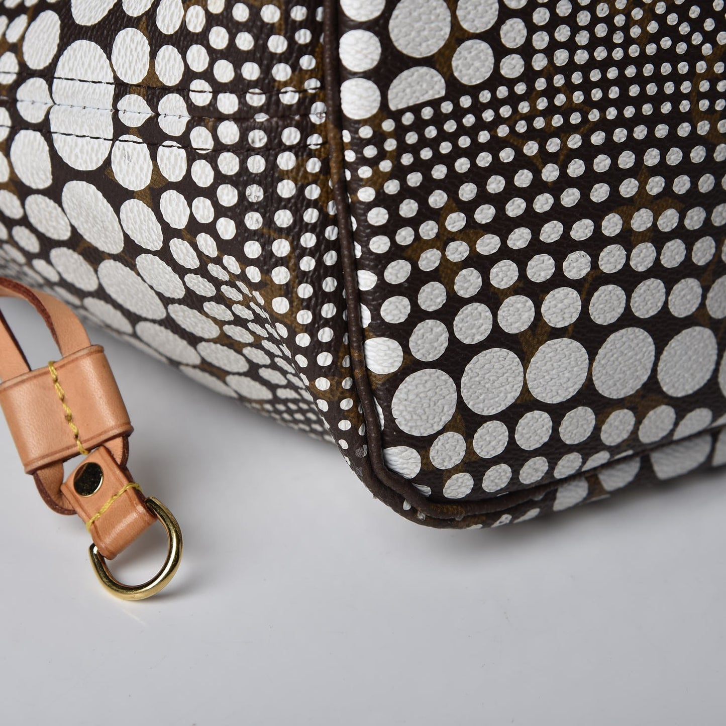 Monogram Kusama Waves Neverfull MM White