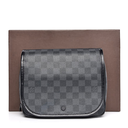 Louis Vuitton Damier Graphite Hanging Toiletry Kit 9 of 9