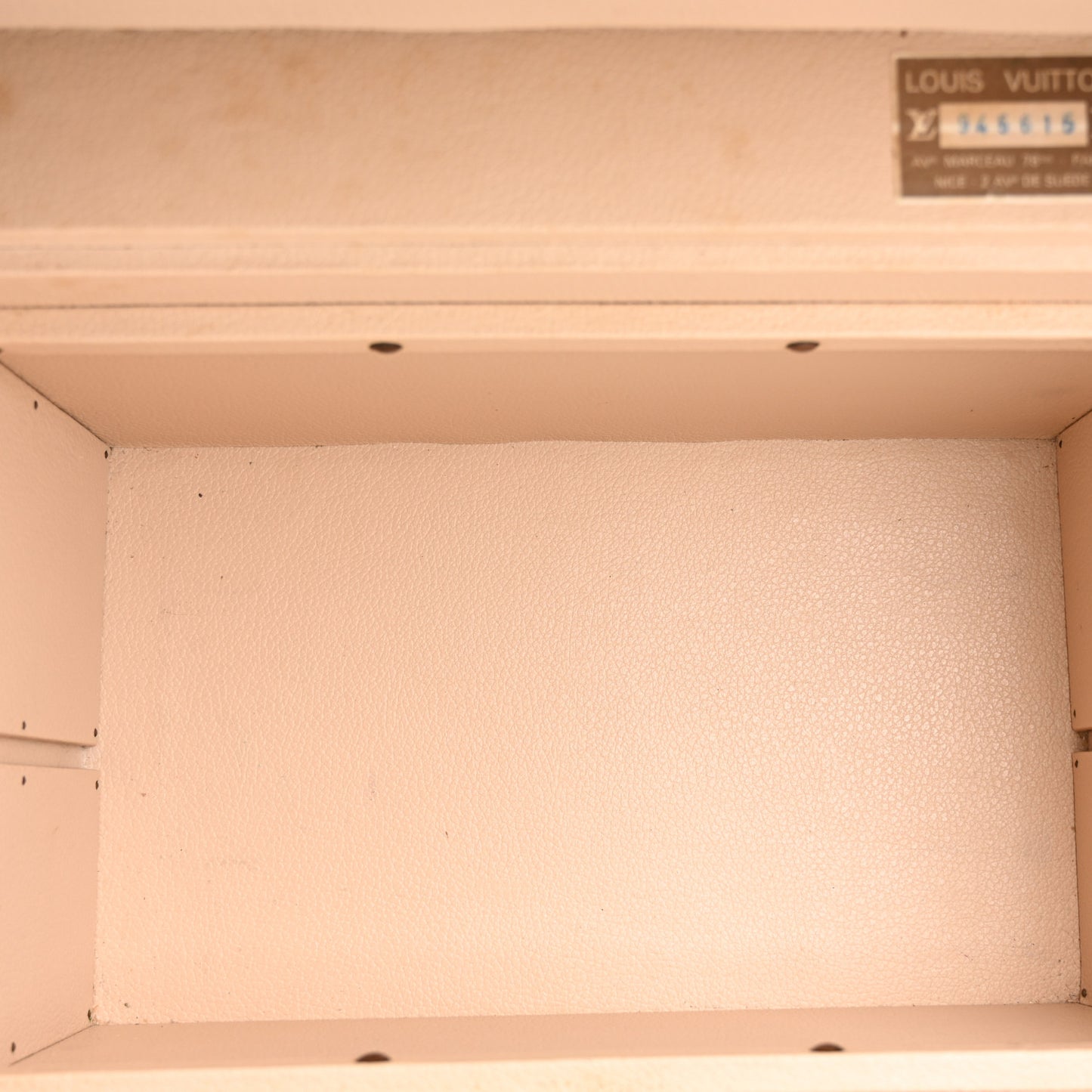 Monogram Boite Pharmacie Toiletry Case