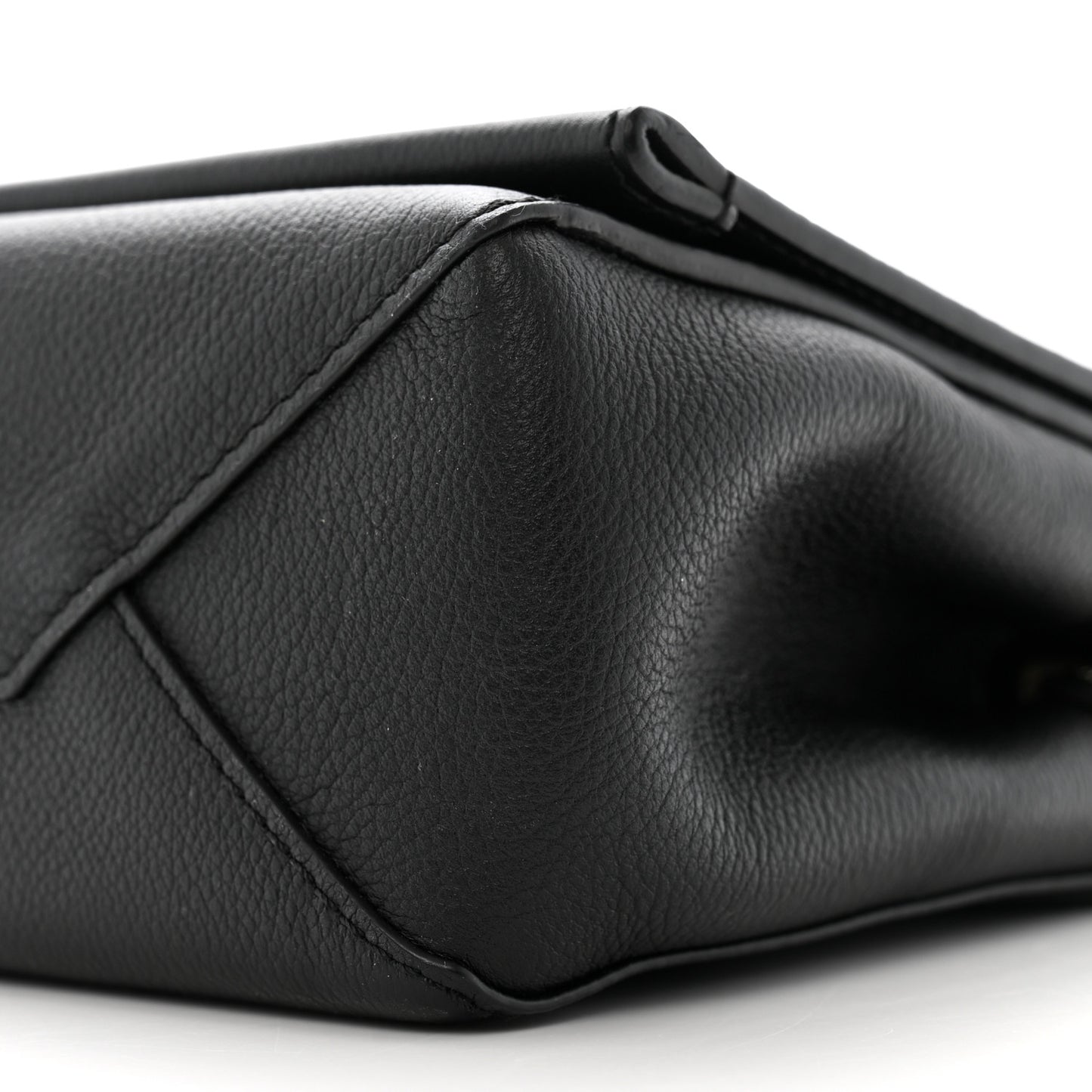 Calfskin Lockme II Chain Bag BB Black