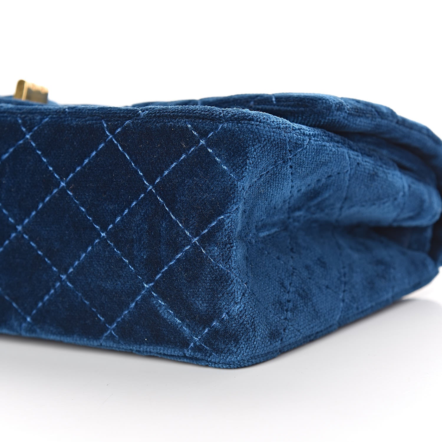 Chanel Velvet Quilted 2.55 Reissue 225 Flap Blue 9 of 10