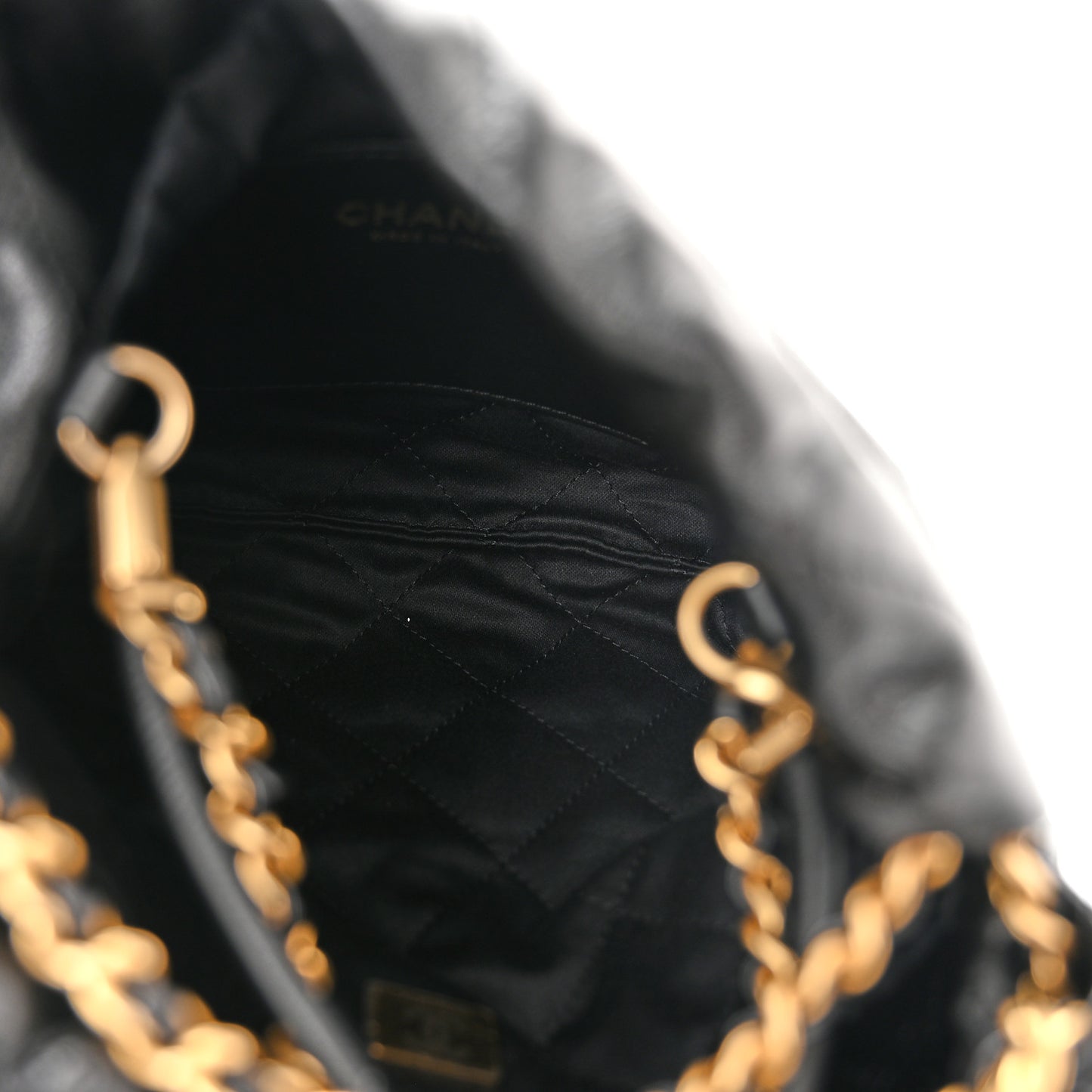 Shiny Crumpled Calfskin Quilted Pearl Mini Chanel 22 Black