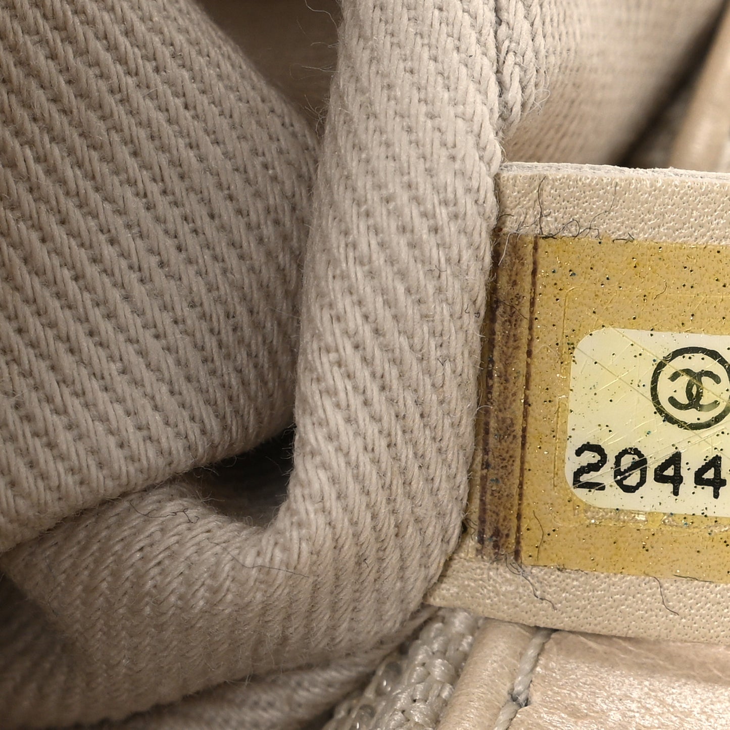 Glazed Calfskin Quilted Medium Bubble CC Flap Beige