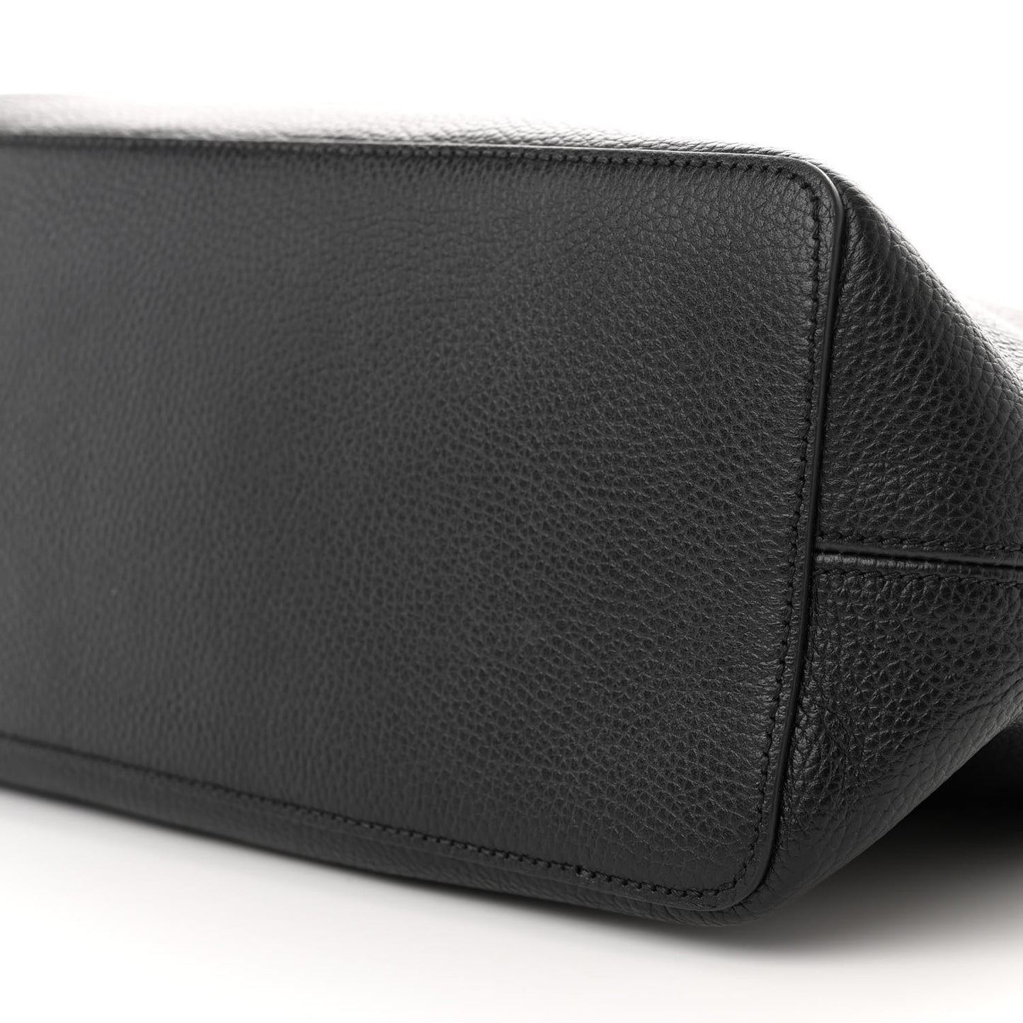 Pebbled Calfskin Large Soho Hobo Black