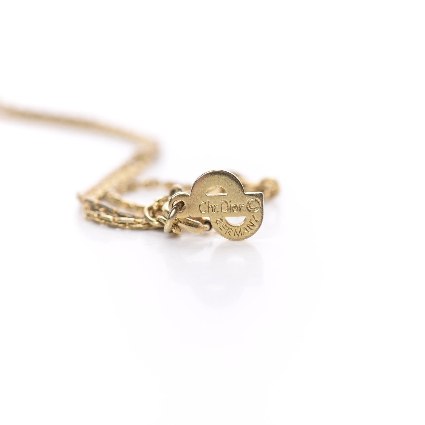 Metal Logo Necklace Gold