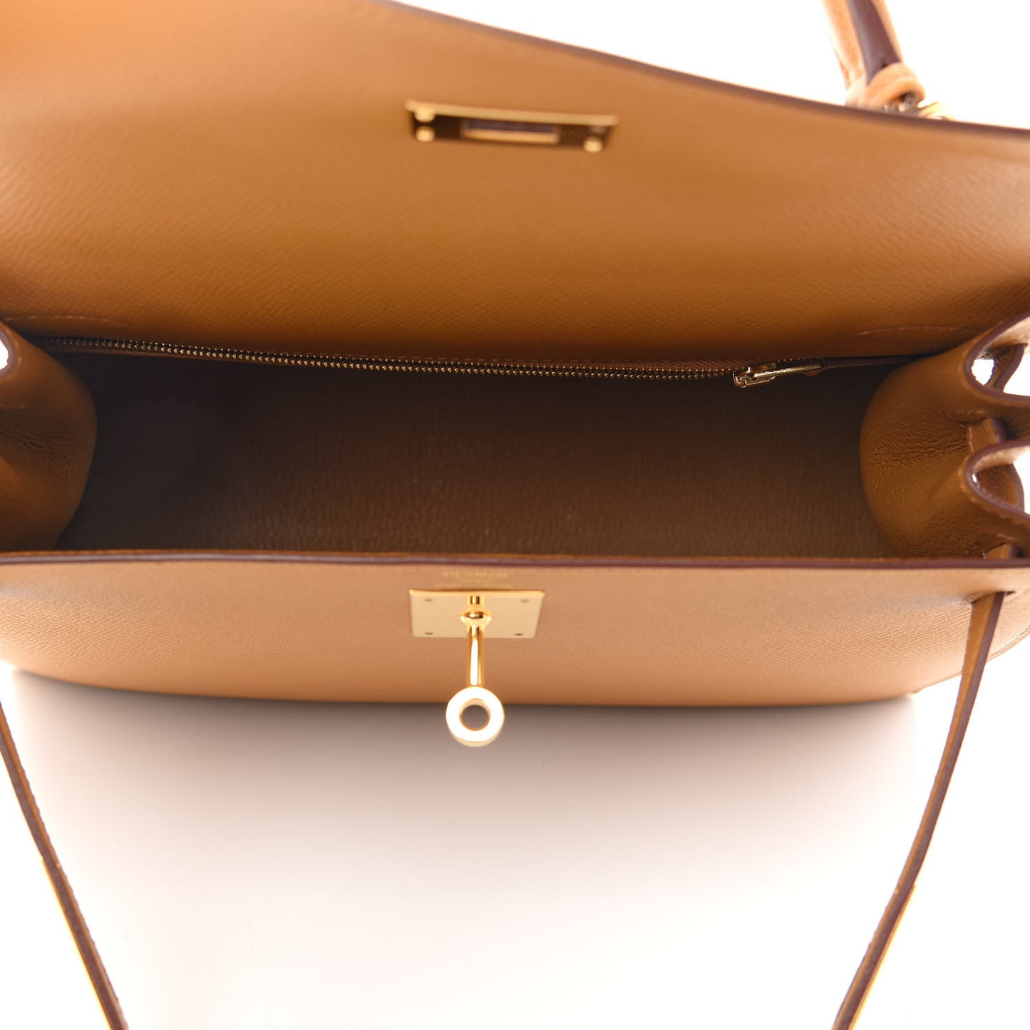 Epsom Kelly Sellier 28 Sesame