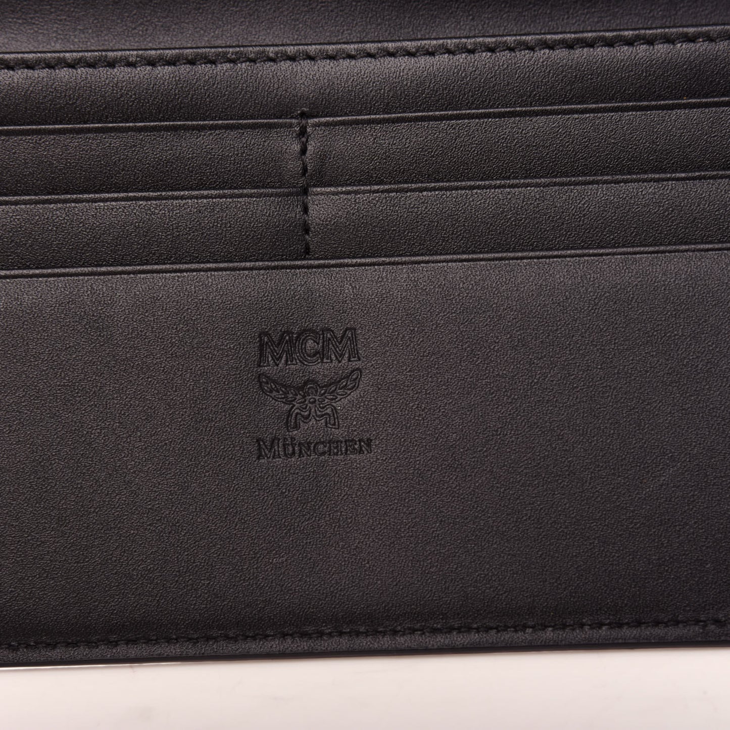Grained Calfskin Wallet Black White