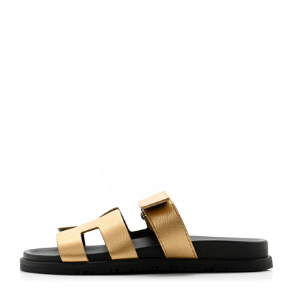 Hermes Metallic Goatskin Womens Chypre Sandals 38.5 Dore 1 of 9