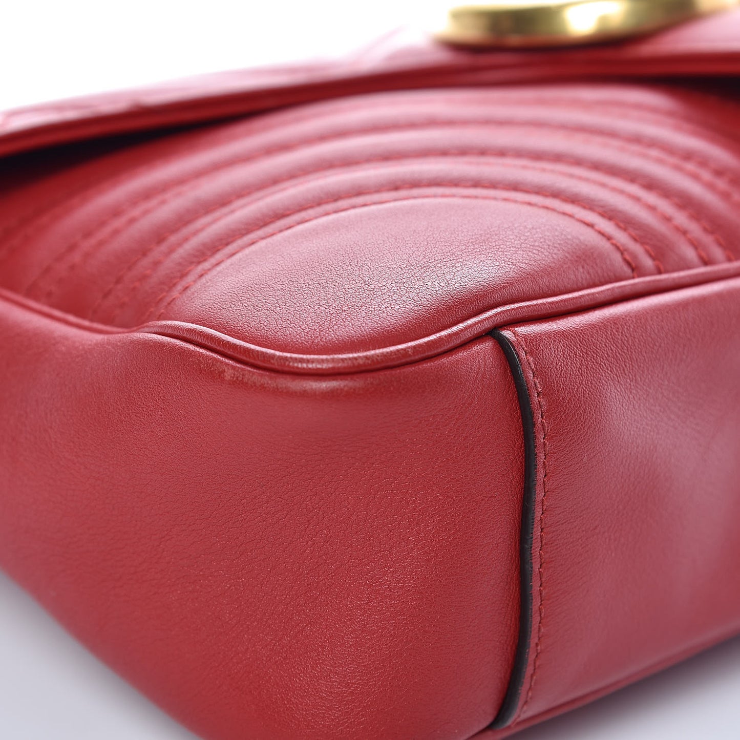 Calfskin Matelasse Medium GG Marmont Shoulder Bag Hibiscus Red