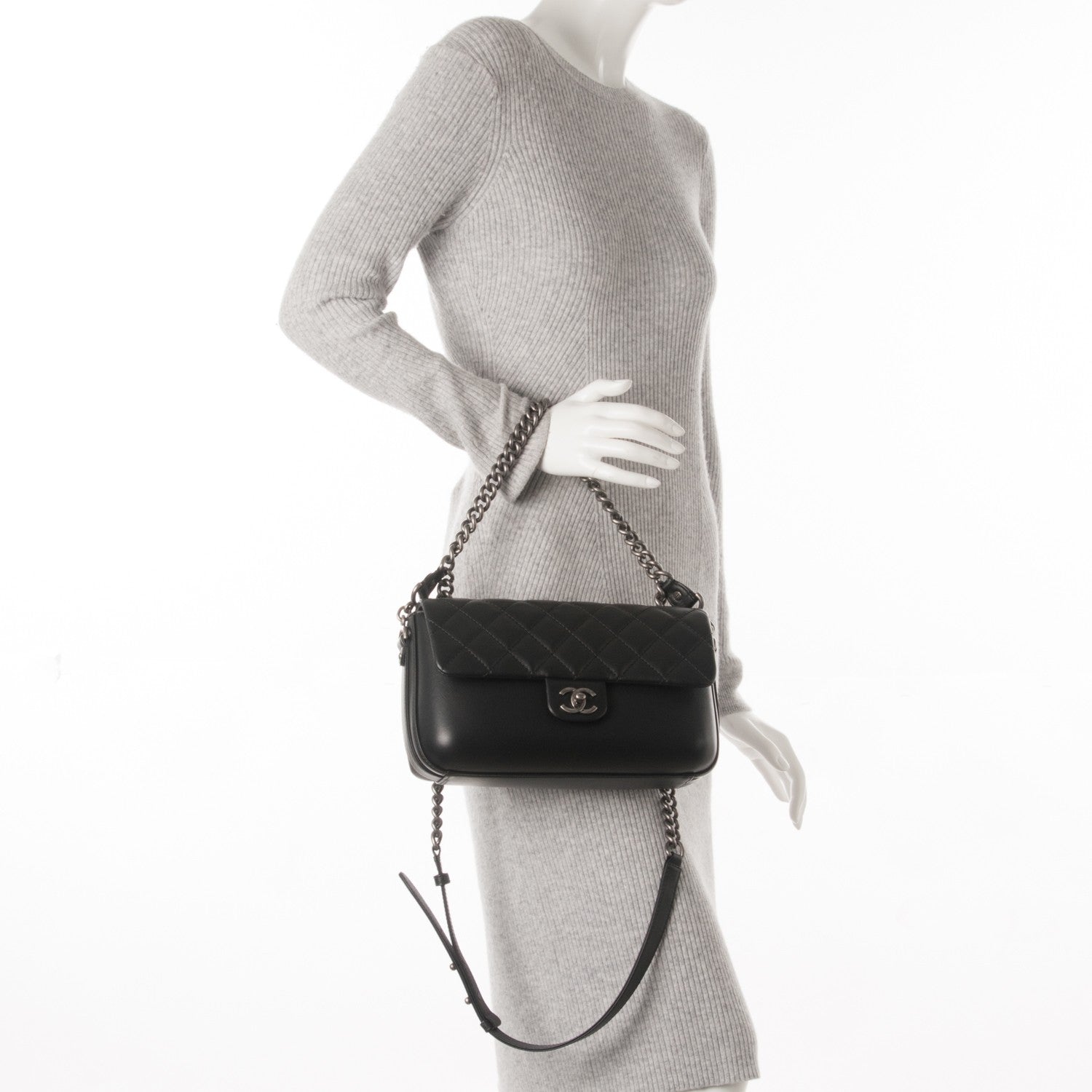 Chanel Calfskin Quilted Large Rock My Shoulder Flap Black 3 of 8