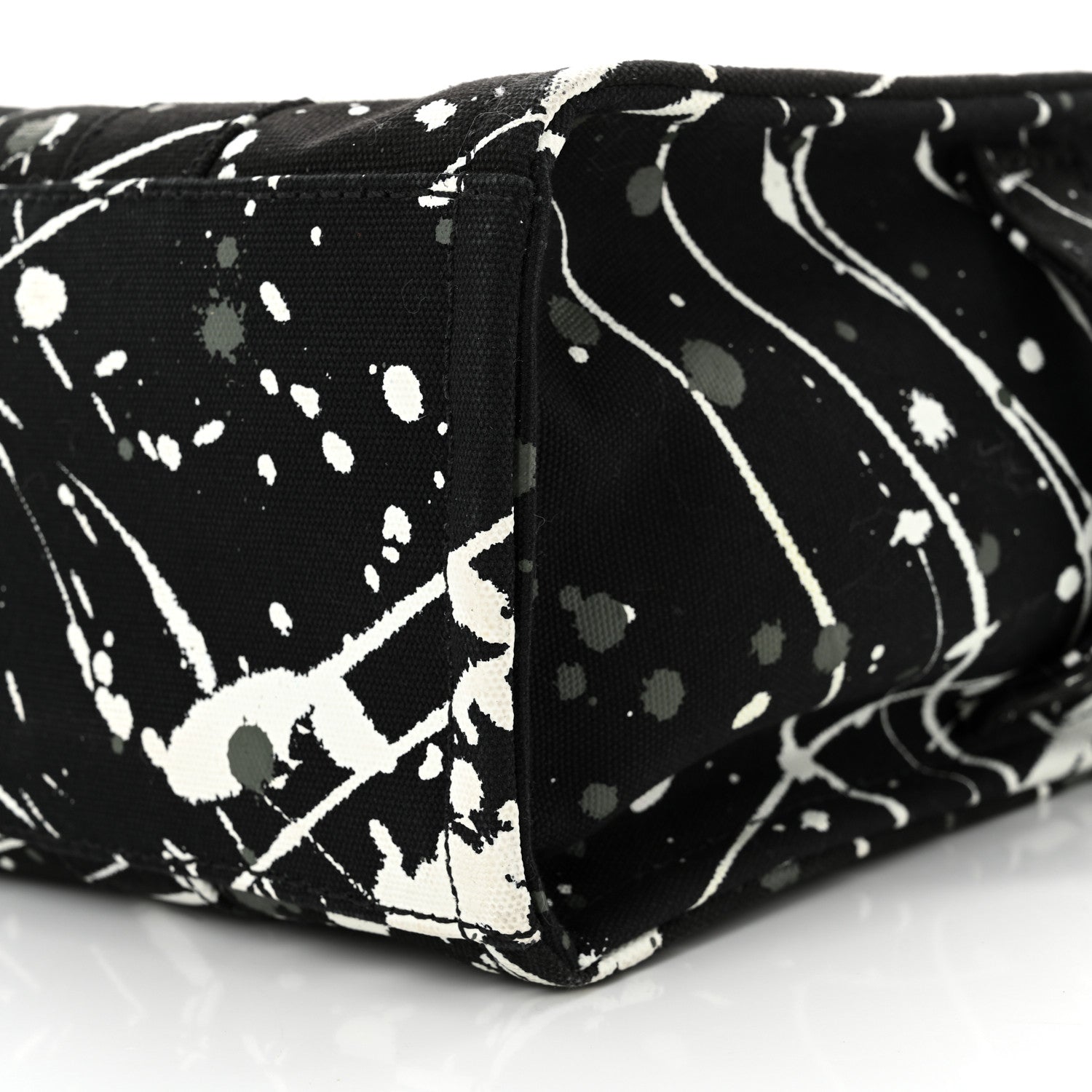 Marc Jacobs Canvas Splatter Medium The Tote Bag Black 10 of 15