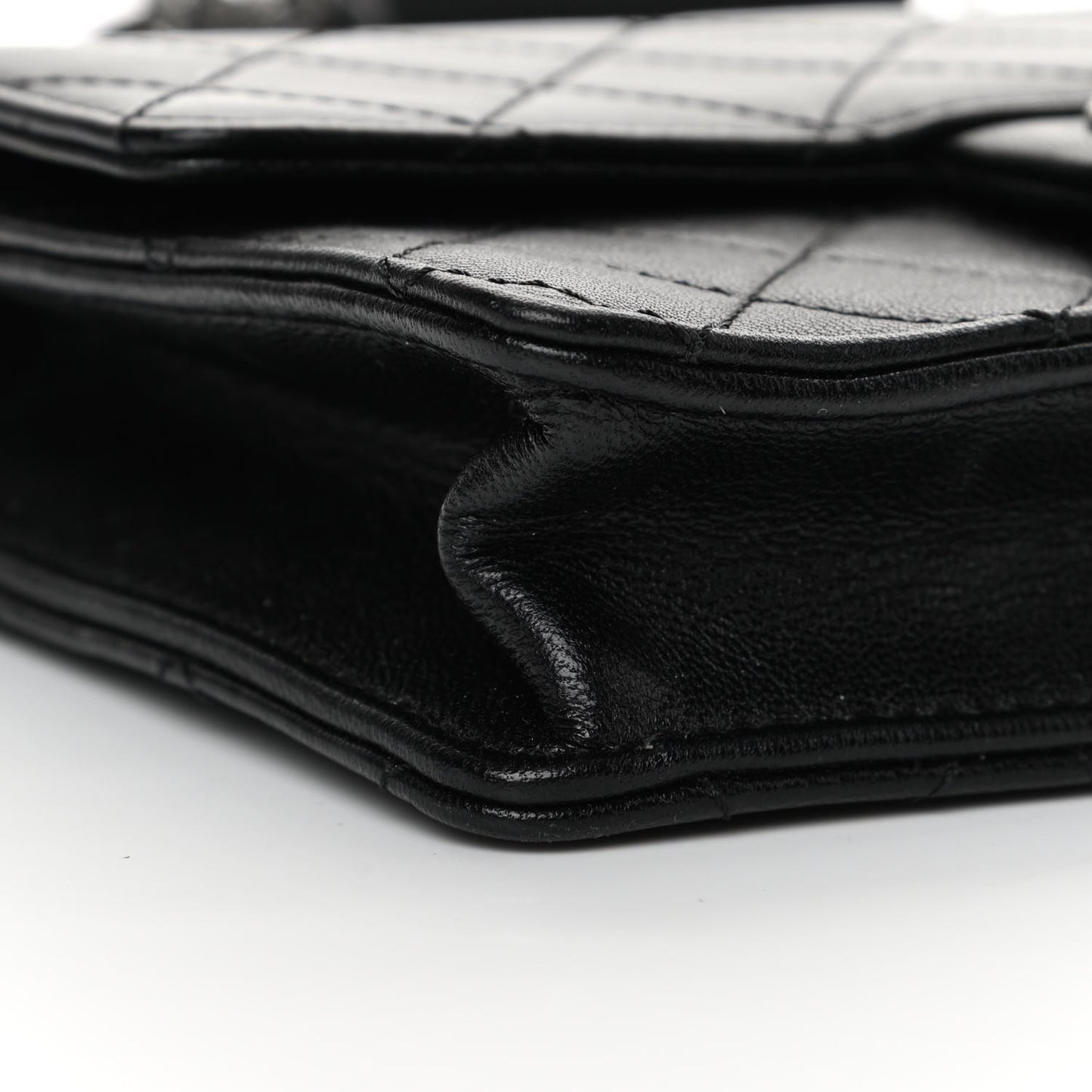 Goatskin Quilted Logo Small Chic Flap Black