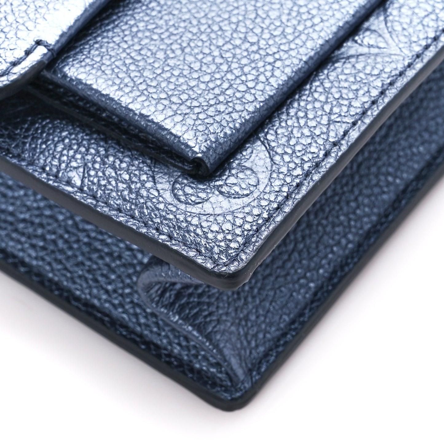 Metalli Empreinte Monogram Vavin Chain Wallet Navy Nacre