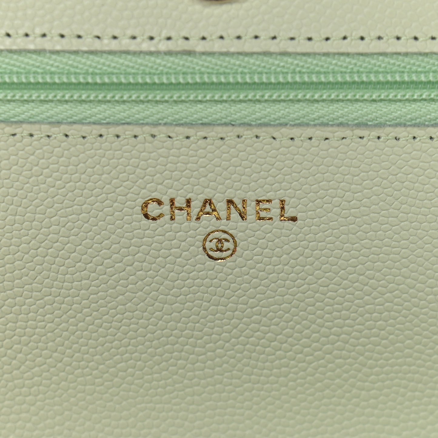 Caviar Quilted Wallet On Chain WOC Light Green