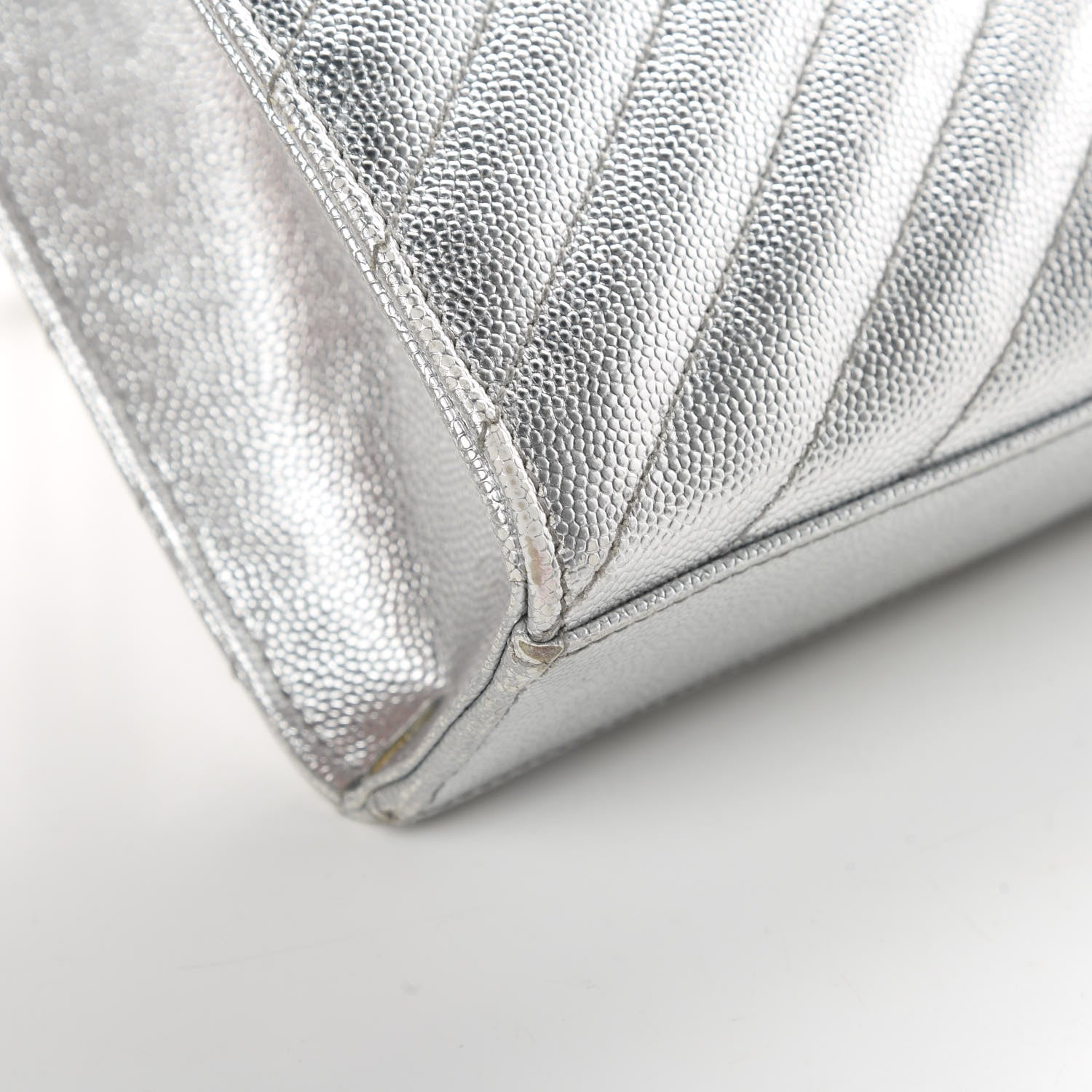 Saint Laurent Metallic Grain De Poudre Matelasse Chevron Medium Monogram Satchel Silver 12 of 17