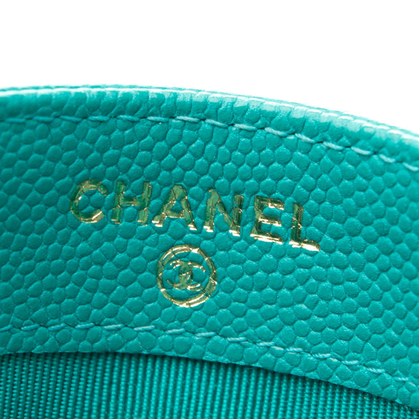Caviar Quilted Card Holder Turquoise