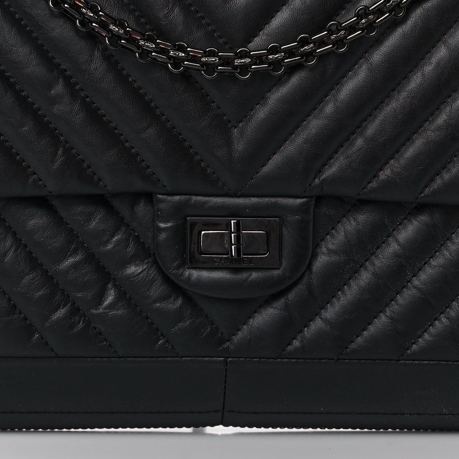 Chanel Aged Calfskin Chevron Quilted 2.55 Reissue 226 So Black 19 of 23