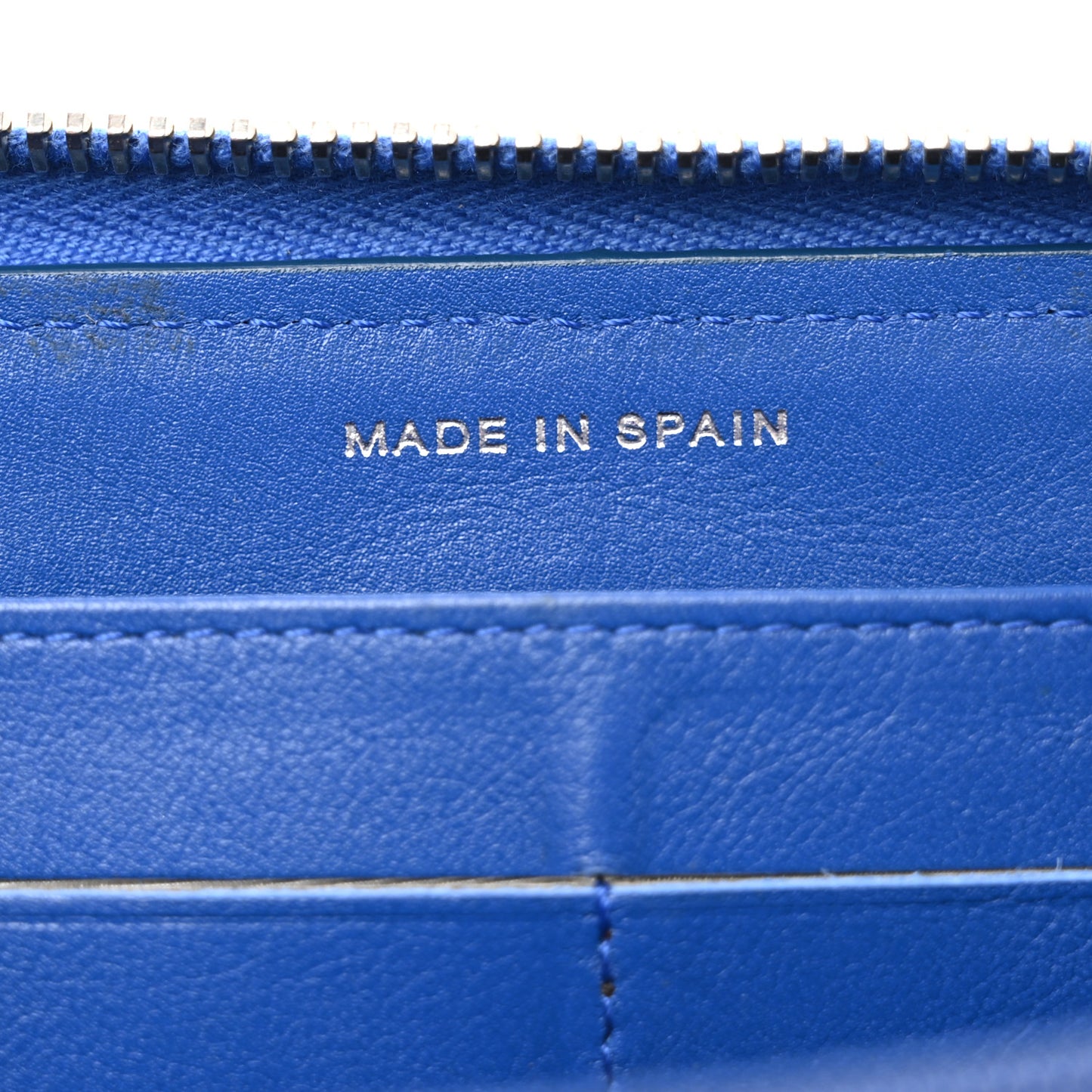 Patent Calfskin Quilted Large Gusset Zip Around Wallet Blue Blue