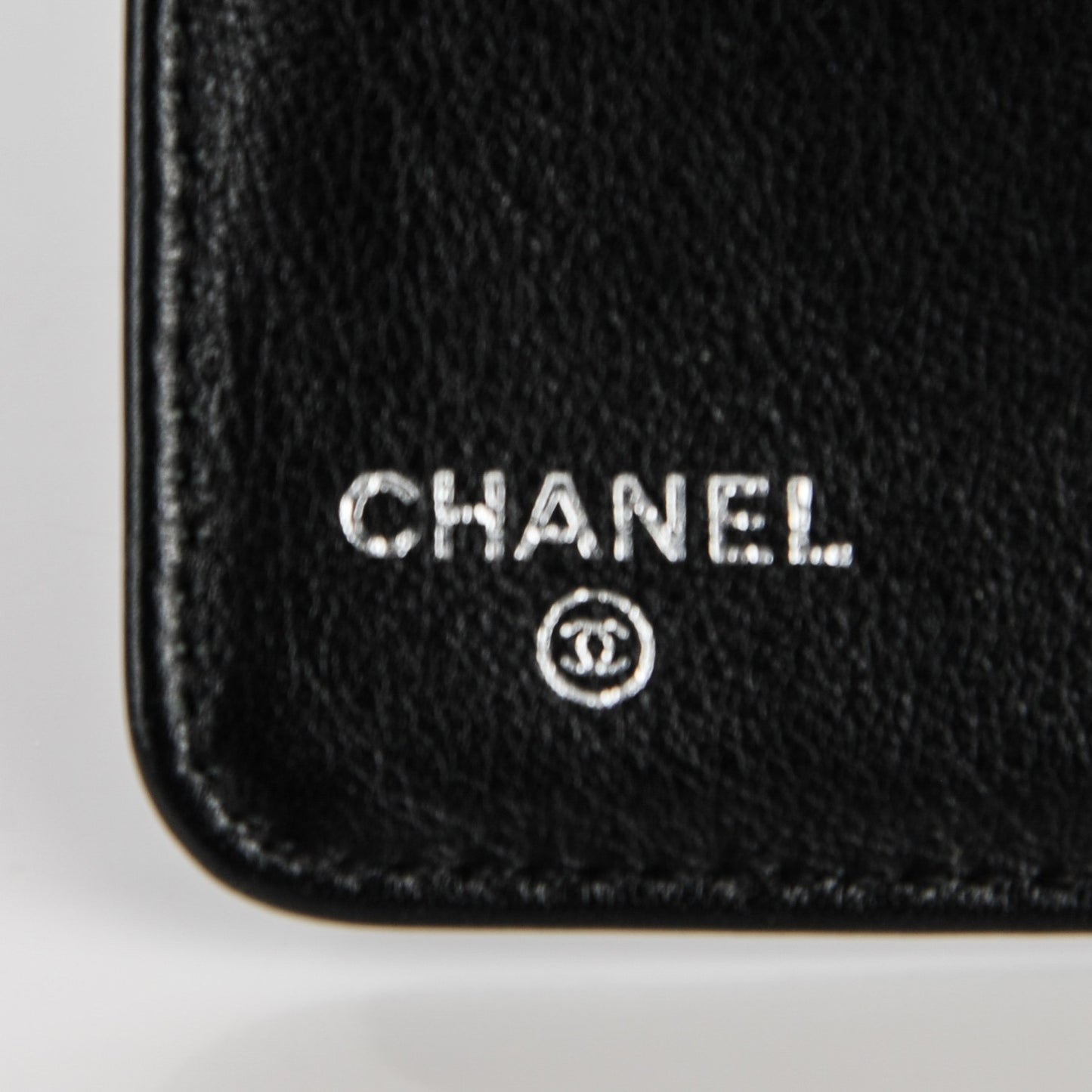 Caviar Sevruga L-Zip Pocket Wallet Black