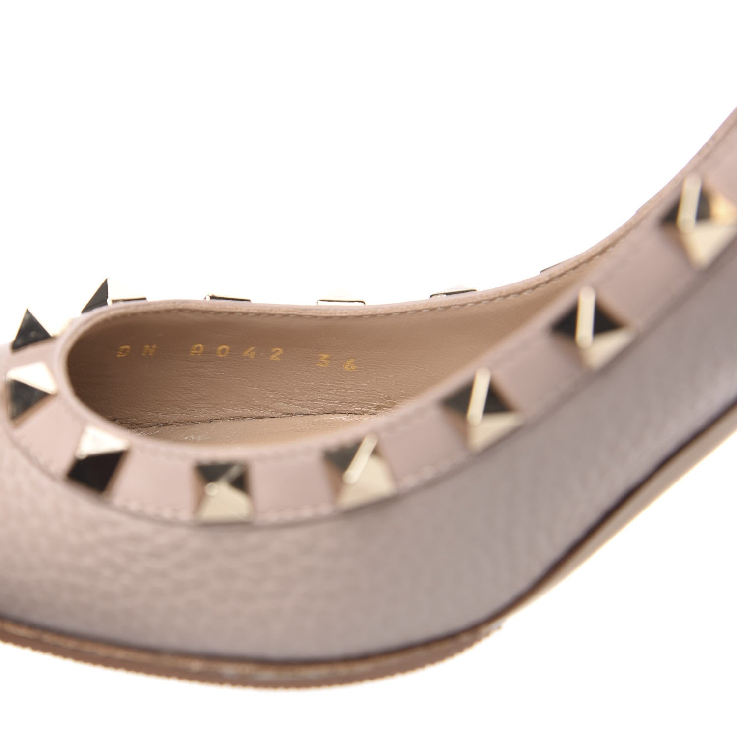 Valentino Garavani Pebbled Calfskin Rockstud 85mm Pumps 36 Poudre 7 of 10