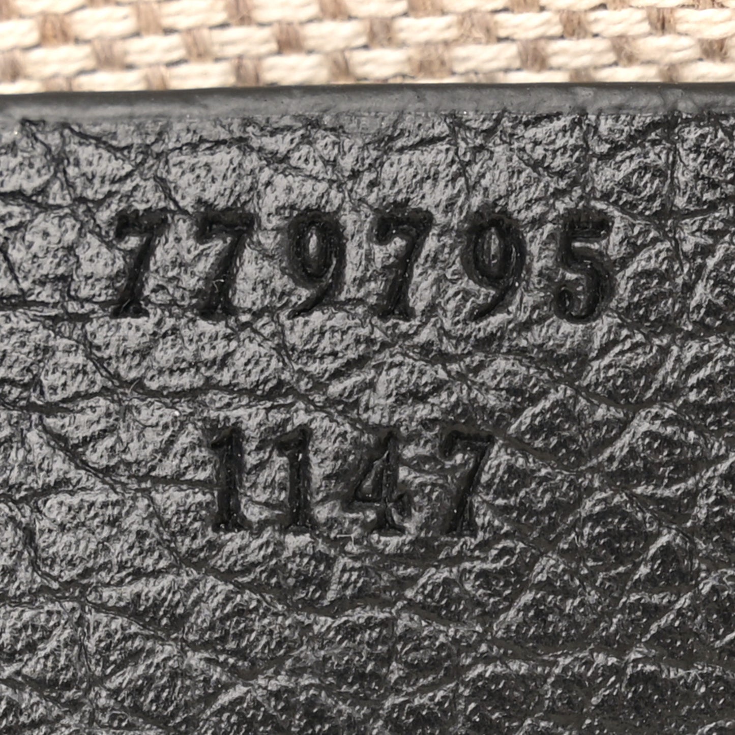 Pebbled Calfskin GG Marmont Zip Chain Bag Black