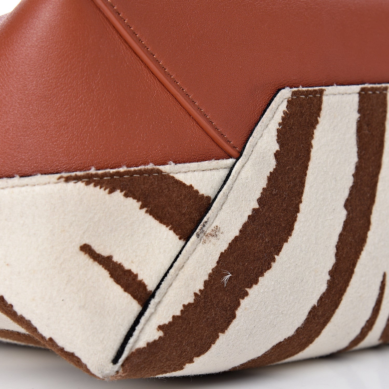 Celine Shiny Smooth Calfskin Zebra Printed Felt Small Twisted Cabas Chalk Brick 24 of 28