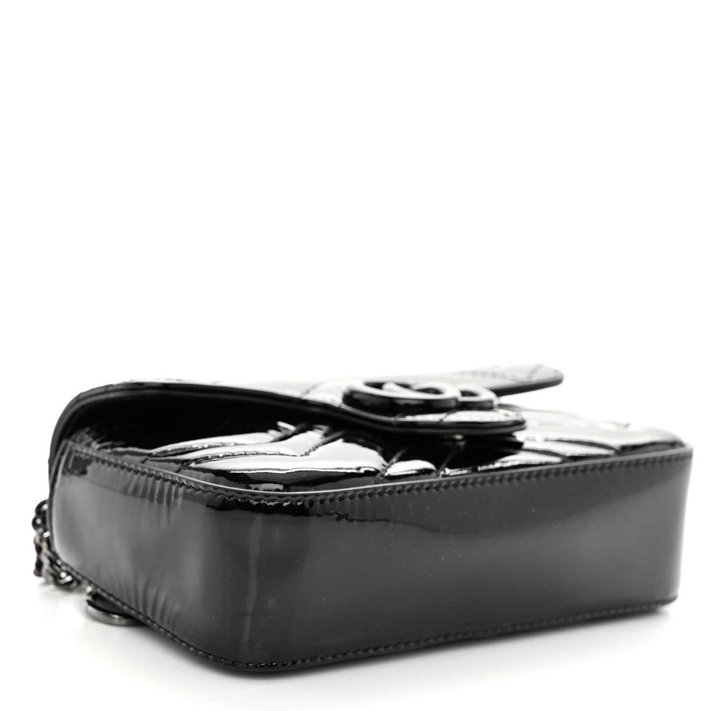 Patent Lambskin Enamel Matelasse Monochrome Super Mini GG Marmont Shoulder Bag Black