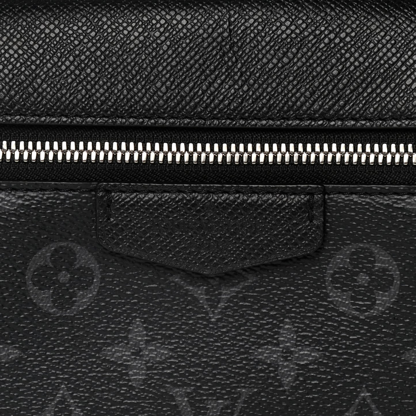 Taiga Monogram Eclipse Outdoor Messenger Black