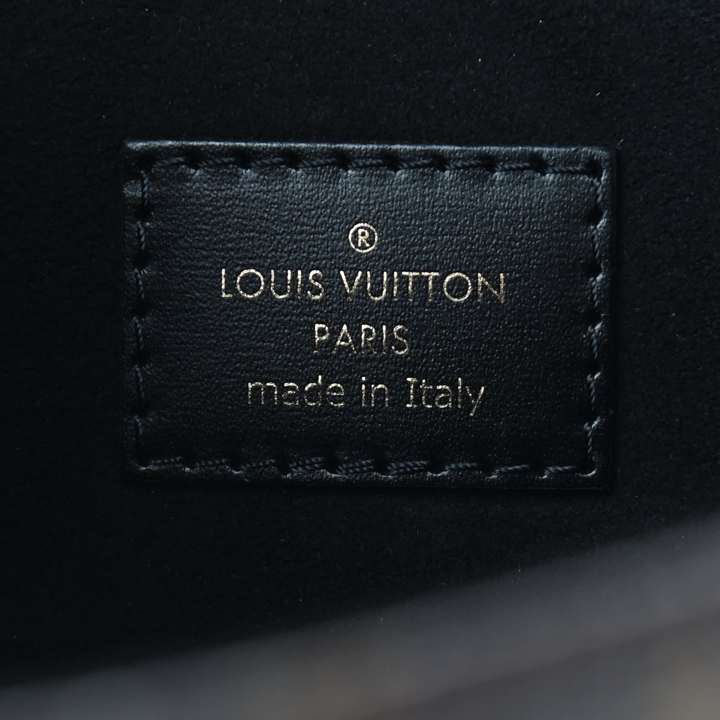 Reverse Monogram Pochette Metis