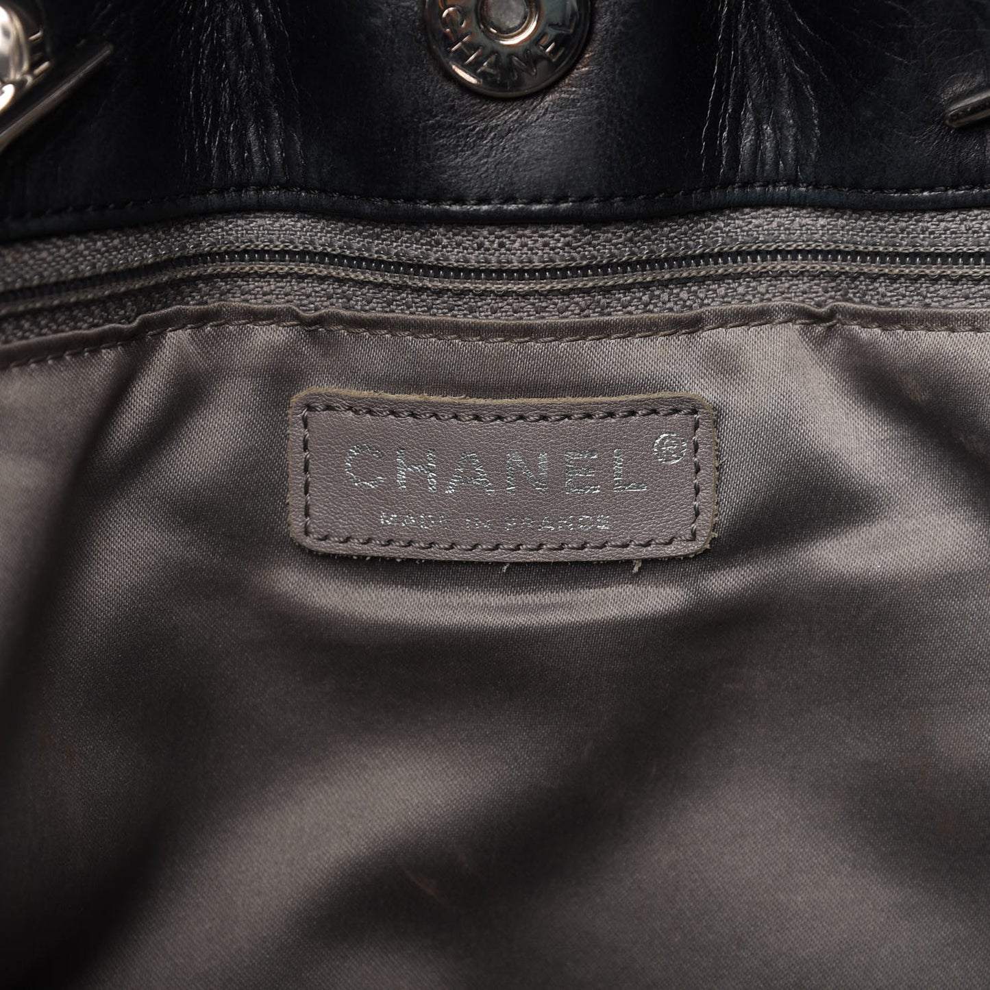Vinyl Quilted Funny Tweed Tote Black