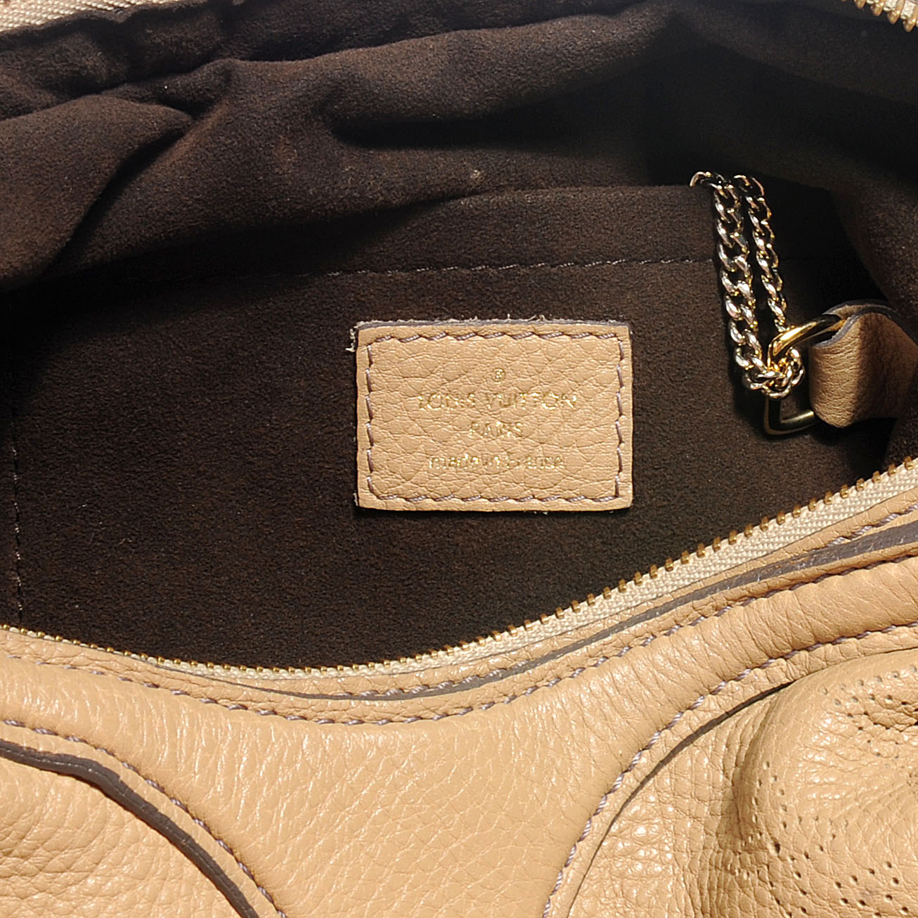 Louis Vuitton Mahina XS Biscuit 6 of 7
