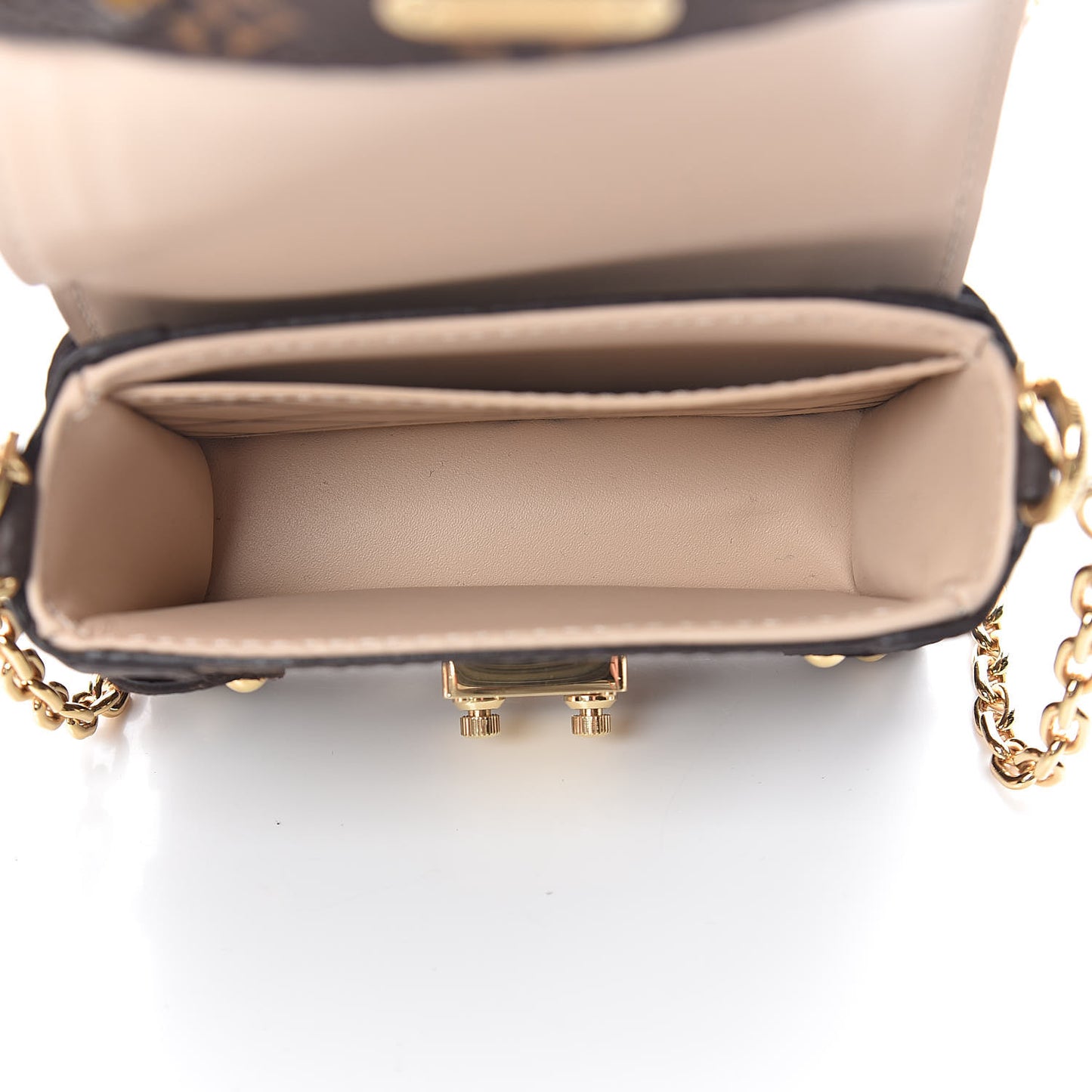 Reverse Monogram Essential Trunk NM