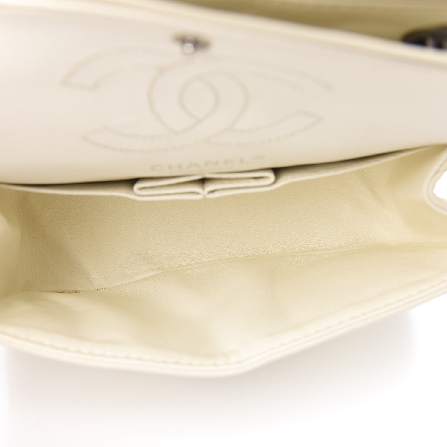 Chanel Aged Calfskin Quilted 2.55 Reissue 224 Flap Ivory 4 of 9