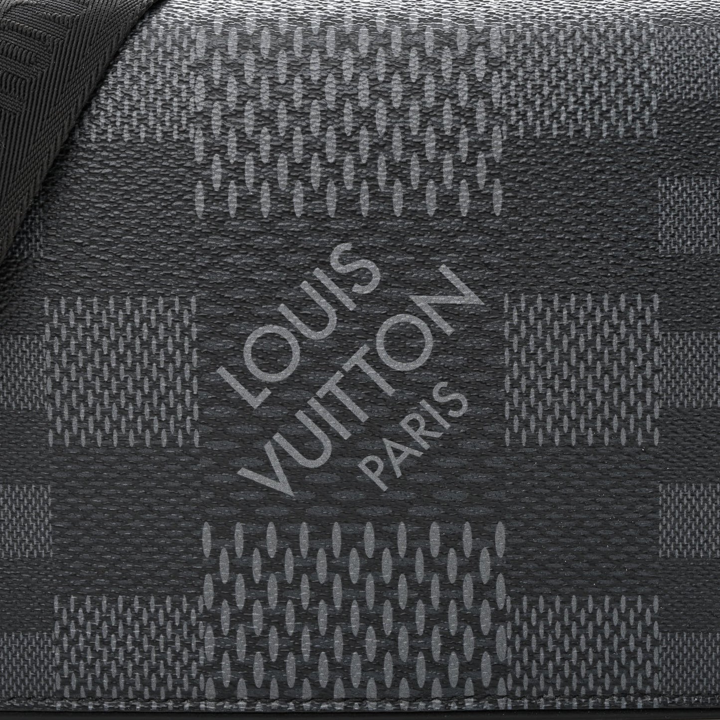 Damier Graphite 3D Studio Messenger